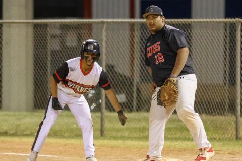 Cubs end the game in the 5th inning with a 10-0 win