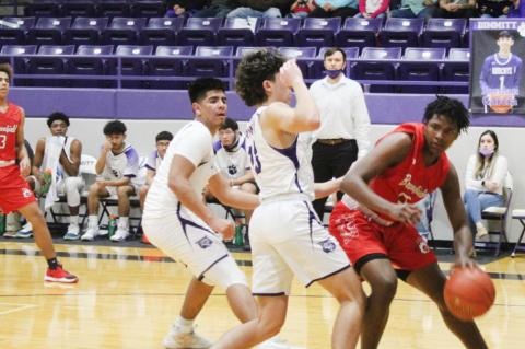 Cubs hand Wildcats first district loss in title race
