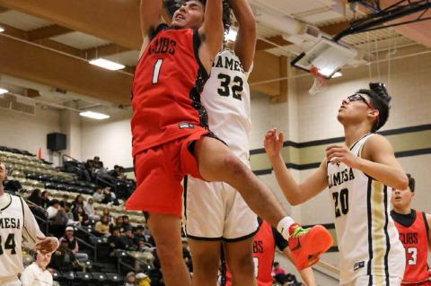 Lady Cats earn comeback victory in nondistrict finale