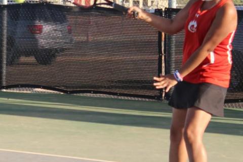 Brownfield tennis host Levelland in vital duel
