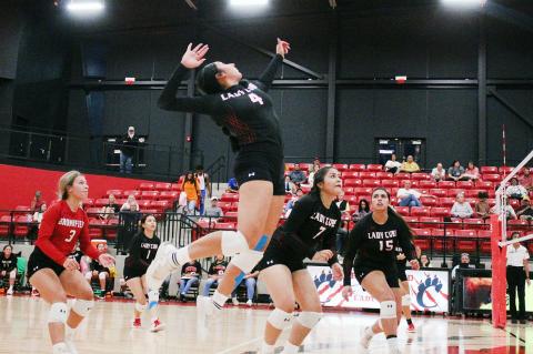 Lady Cubs Volleyball: VanderDussen and company fall to Seminole