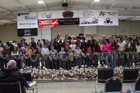 The exhibitors at the 2025 Terry County Livestock Show gather for a group photo before the sale on Saturday at the Terry County Show Barn. (Photos by Lee Scheide|Brownfield News)