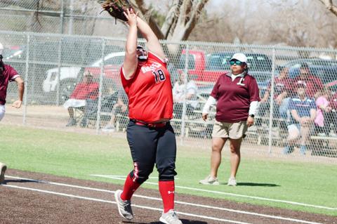 Lady Cubs complete comeback win over Lady ‘Cats