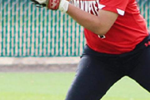 Lady Cubs hold off Lady Cats for third straight win
