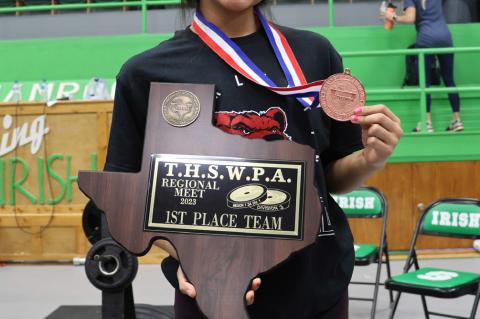 LADY Cubs Powerlifting