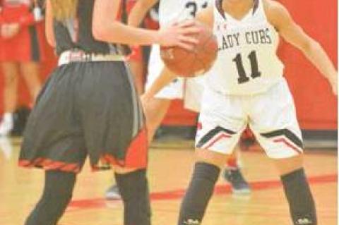 Lady Cubs notch District opener
