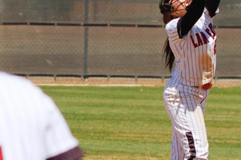 Lady Cubs softball improves to 2-0 in dist
