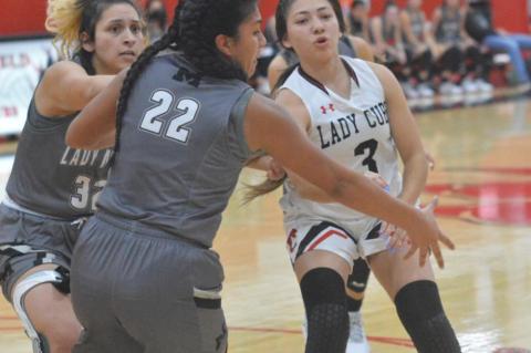 Lady Cubs win 10th straight