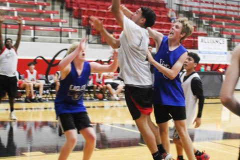 Brownfield ends Frenship summer league with a split