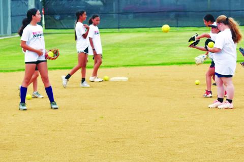 Brownfield softball conducts Black & Red Camp
