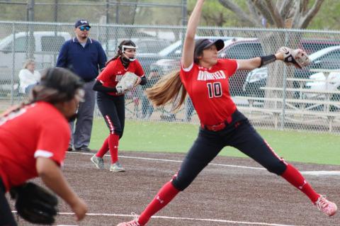Lady Cubs hold off Lady Cats for third straight win