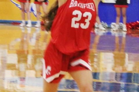 Lady Cubs reach Regional Finals