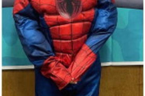 Halloween Costume Contest !