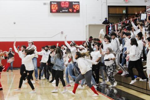 CUBS DEFEAT BOBCATS WIN OUTRIGHT DISTRICT TITLE 