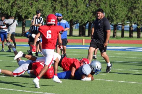 Cubs football tie with Estacado in final scrimmage