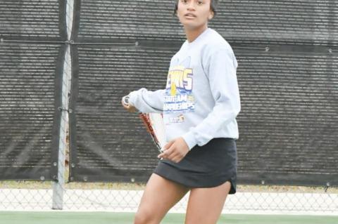 Brownfield tennis compete at Regional meet