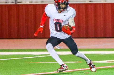 Brownfield’s Kameron Gipson (0) look for running room after fielding a kick during a District 2-3A Division I game against Denver City at Mustang Stadium on Friday in Denver City. (COURTESY PHOTO|BROWNFIELD ISD)
