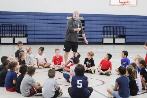 Future hoopsters attend Brownfield basketball camp