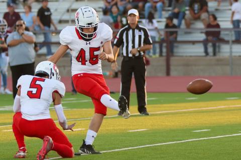 Cubs handle Hornets on the road with ease winning 40-14