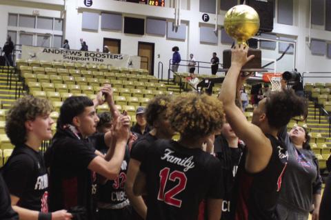 Busby, Timmins kickstart Cubs’ rout of Kermit in bi-district playoff win