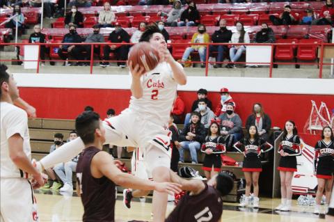 Wildcats pounce on cold shooting Cubs