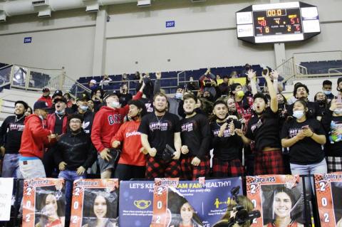 Fourth quarter magic sees Lady Cubs reach title game