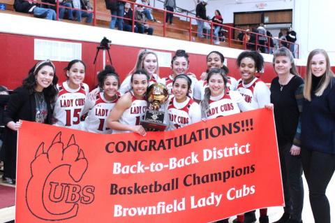 Lady Cubs hand head coach 300th career win