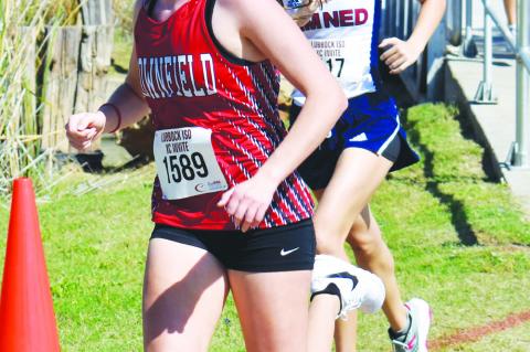 Hesse, Cantrell lead runners at Lubbock ISD Invitational