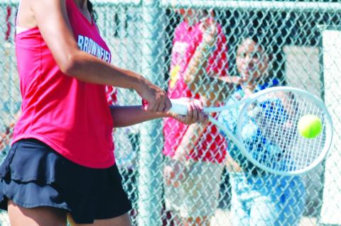 Cubs tennis team struggles in District opener against Seminole