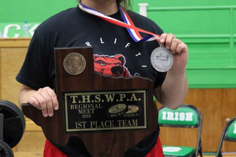 LADY Cubs Powerlifting