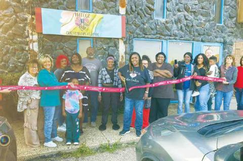 Chamber conducts ribbon cutting for Nateez Custom Creations