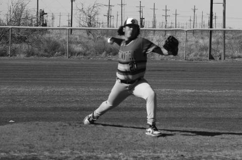 Brownfield’s Ramon Villanueva delivers a pitch during a District 3-3A game against Denver City on Tuesday in Denver City (Lee Scheide | Brownfield News)