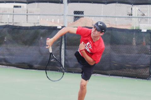 Hammons celebrates 200th win after defeating Seminole
