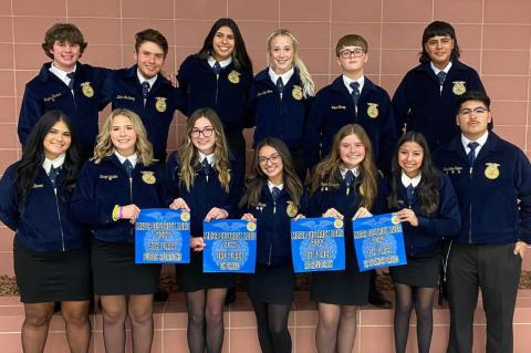 Brownfield FFA attends Mesa District Banquet