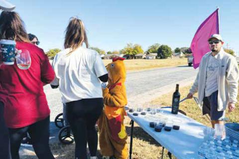 Runners enjoy wine, fun at annual Gobble Wobble Wine Run