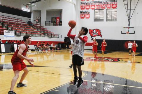 Brownfield ends Frenship summer league with a split