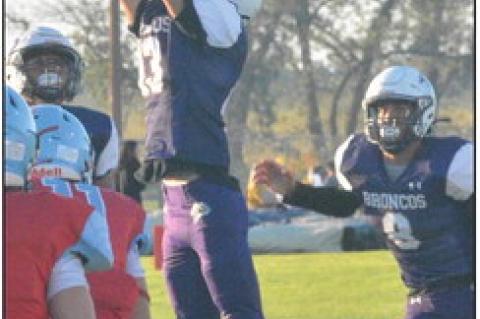 Broncos 1-1 after home game loss