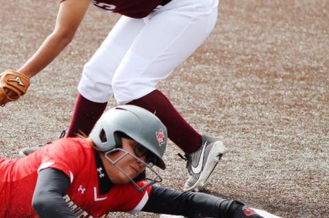 Lady Cubs hold off Lady Cats for third straight win
