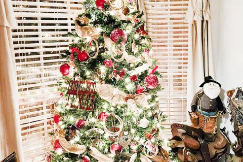 Brownfield Chamber hosts first ‘Home for the Holidays Home Tour’