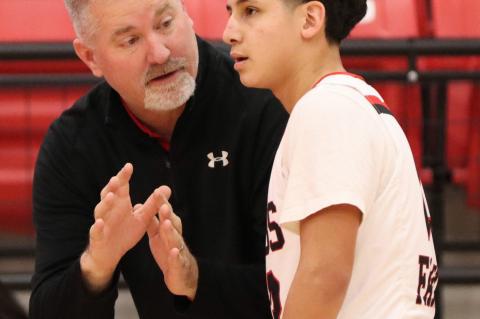 Brownfield falls to Levelland 49-42