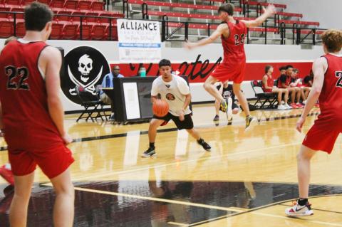 Brownfield ends Frenship summer league with a split