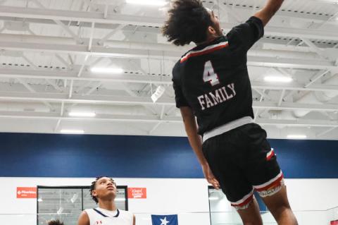 Brownfield defeats Lubbock Cooper Liberty 66-53