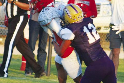 Loop dominates half to hand Broncos 1st loss of the season