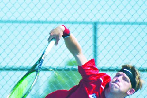 Cubs tennis team struggles in District opener against Seminole