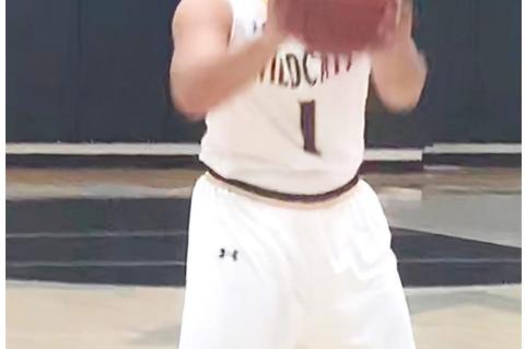 Wildcats & Lady Cats claw to home wins