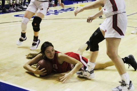 Fourth quarter magic sees Lady Cubs reach title game