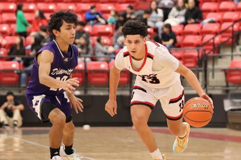 Brownfield opens district play with a win over Dimmitt 67-63