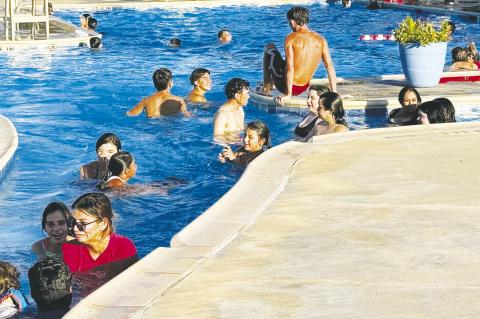 Brownfield Pool to host Family Fun Night through August