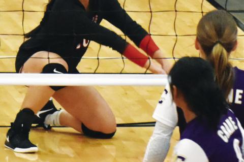 Lady Cubs struggle against Coahoma