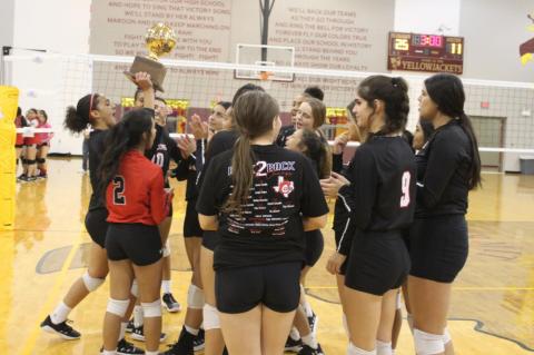 Lady Cubs earn bi-district sweep